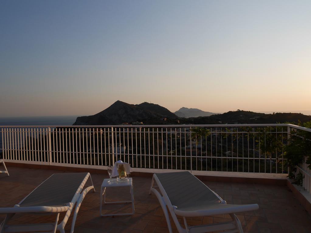Villa Caprile Massa Lubrense Buitenkant foto